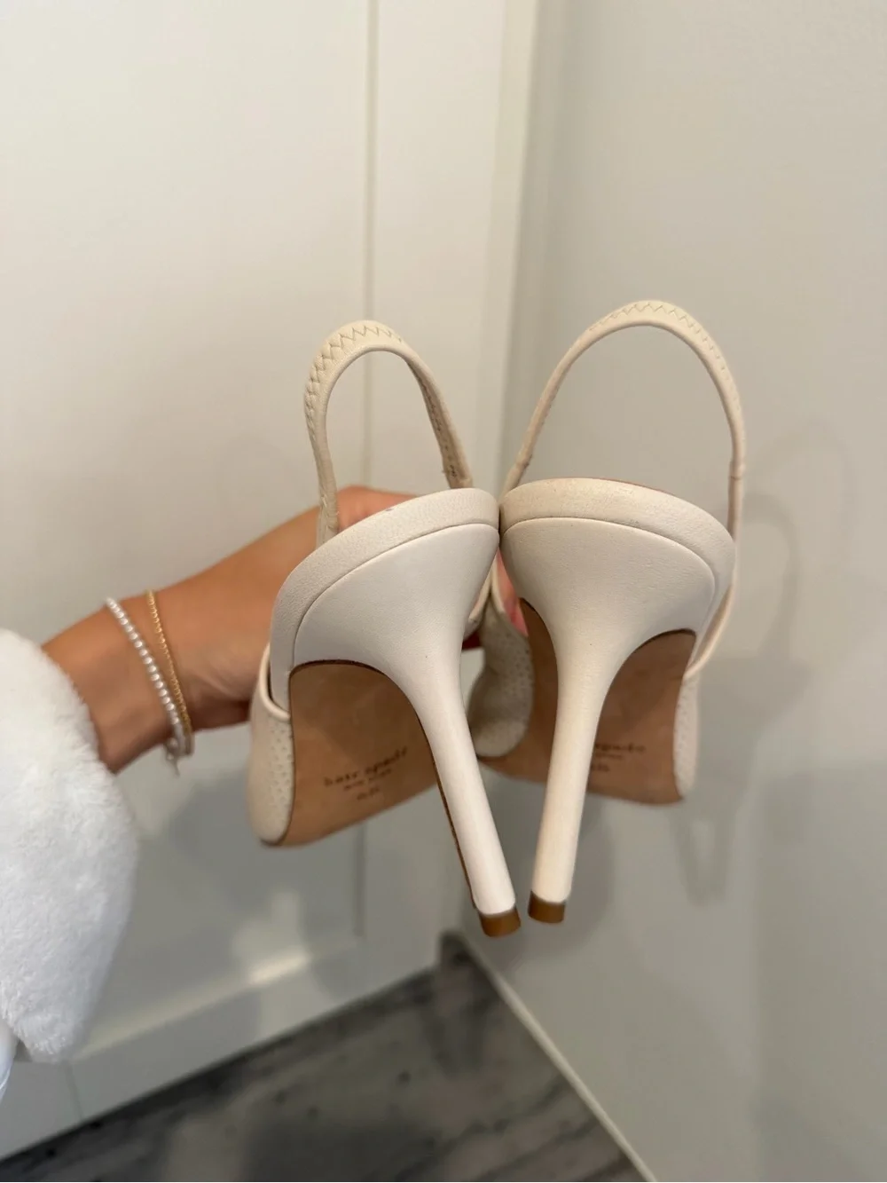 Kate Spade Veronica Slingback Pumps - size 6 - Picture 4 of 8